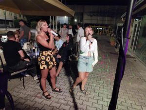 soiree-after-work-match-karaoke-stand-up-sur-aubagne-restaurant (53)