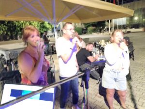 soiree-after-work-match-karaoke-stand-up-sur-aubagne-restaurant (61)