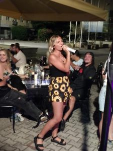 soiree-after-work-match-karaoke-stand-up-sur-aubagne-restaurant (63)