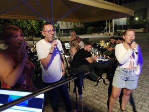 soiree-after-work-match-karaoke-stand-up-sur-aubagne-restaurant (64)