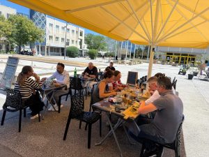 soiree-after-work-match-karaoke-stand-up-sur-aubagne-restaurant (89)