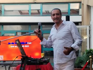 soiree-karaoke-musique-restaurant-aubagne-lpdm (13)